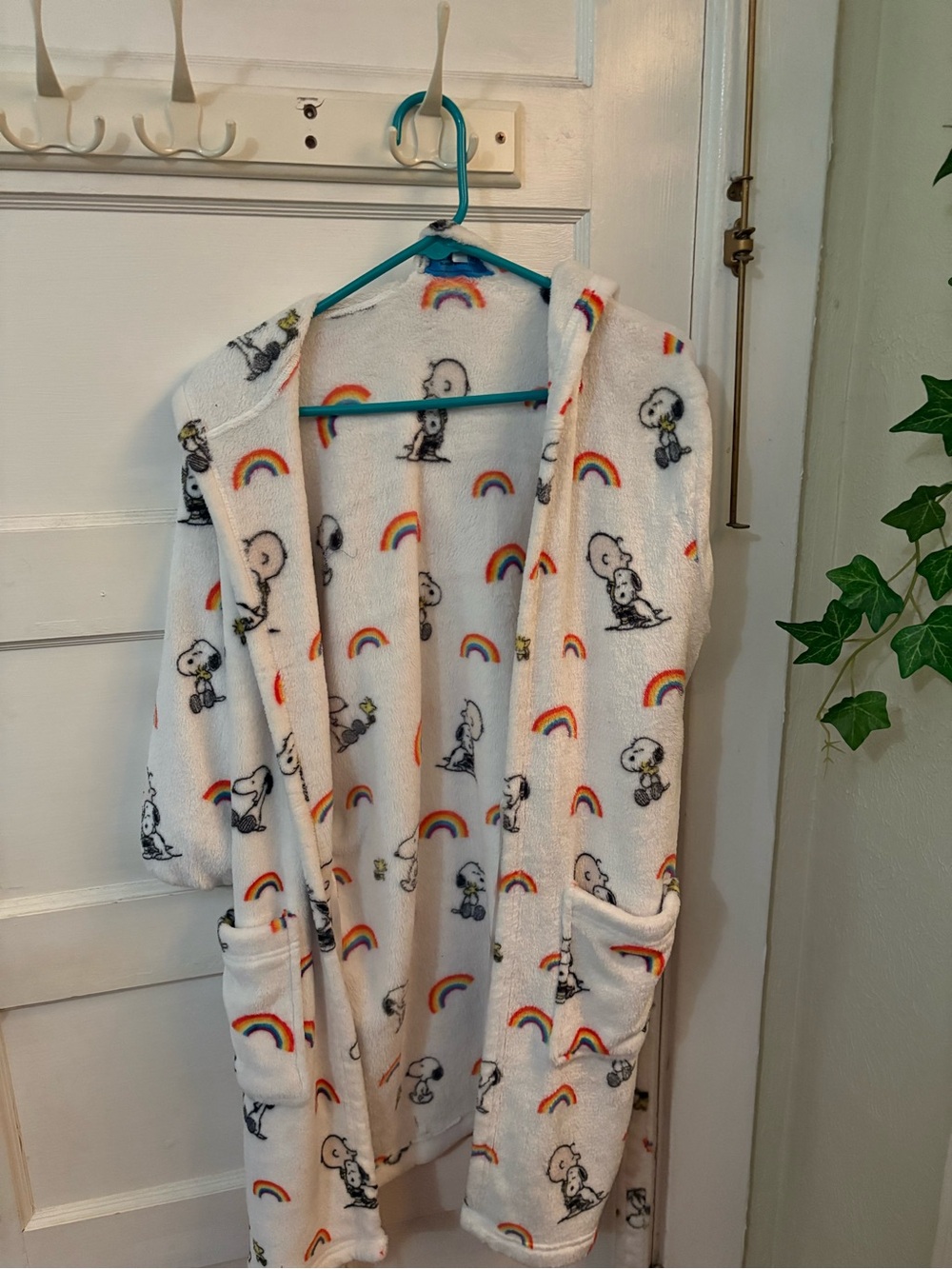 Peanuts White Hooded Snoopy Robe with Rainbow Print